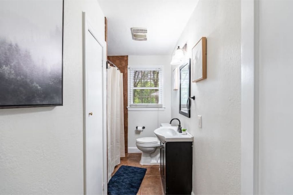 Photo of Bathroom in Hillcrest