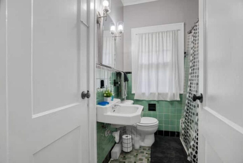 Photo of Bathroom in Hillcrest