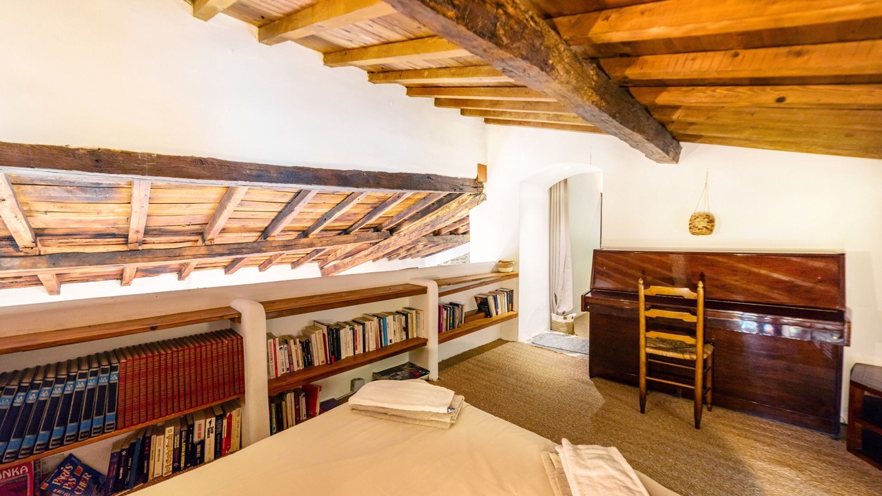 Photo of Bedroom in Montferrer