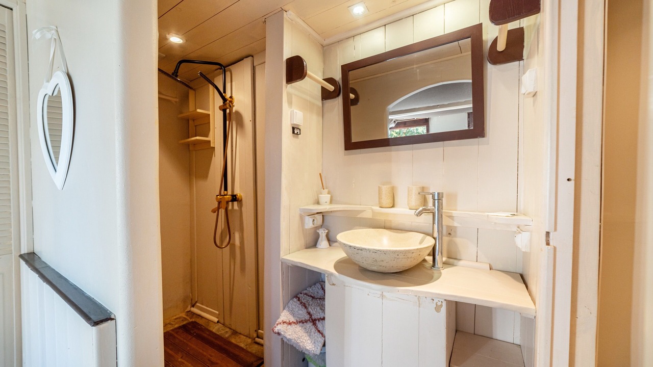 Photo of Bathroom in Montferrer