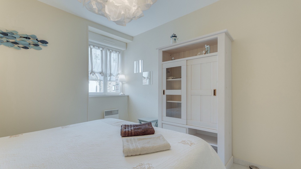 Photo of Bedroom in Saint-Benoit-des-Ondes