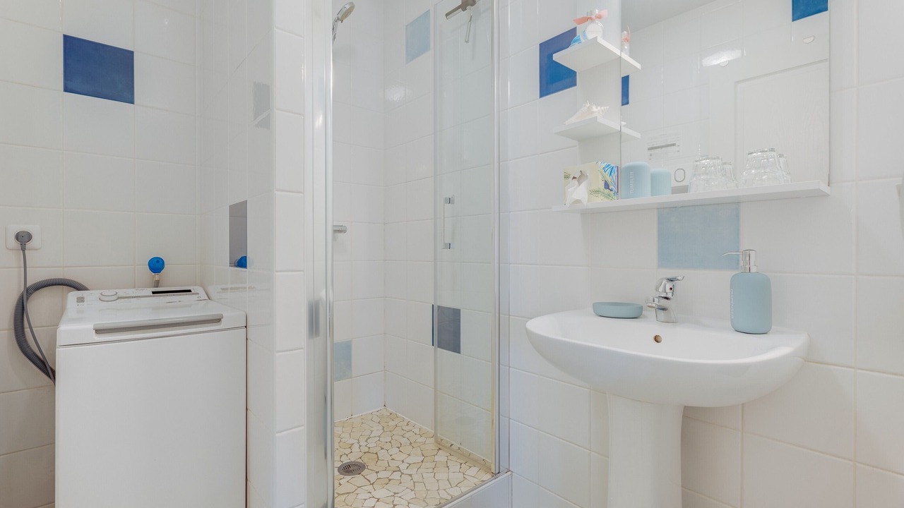 Photo of Bathroom in Saint-Benoit-des-Ondes