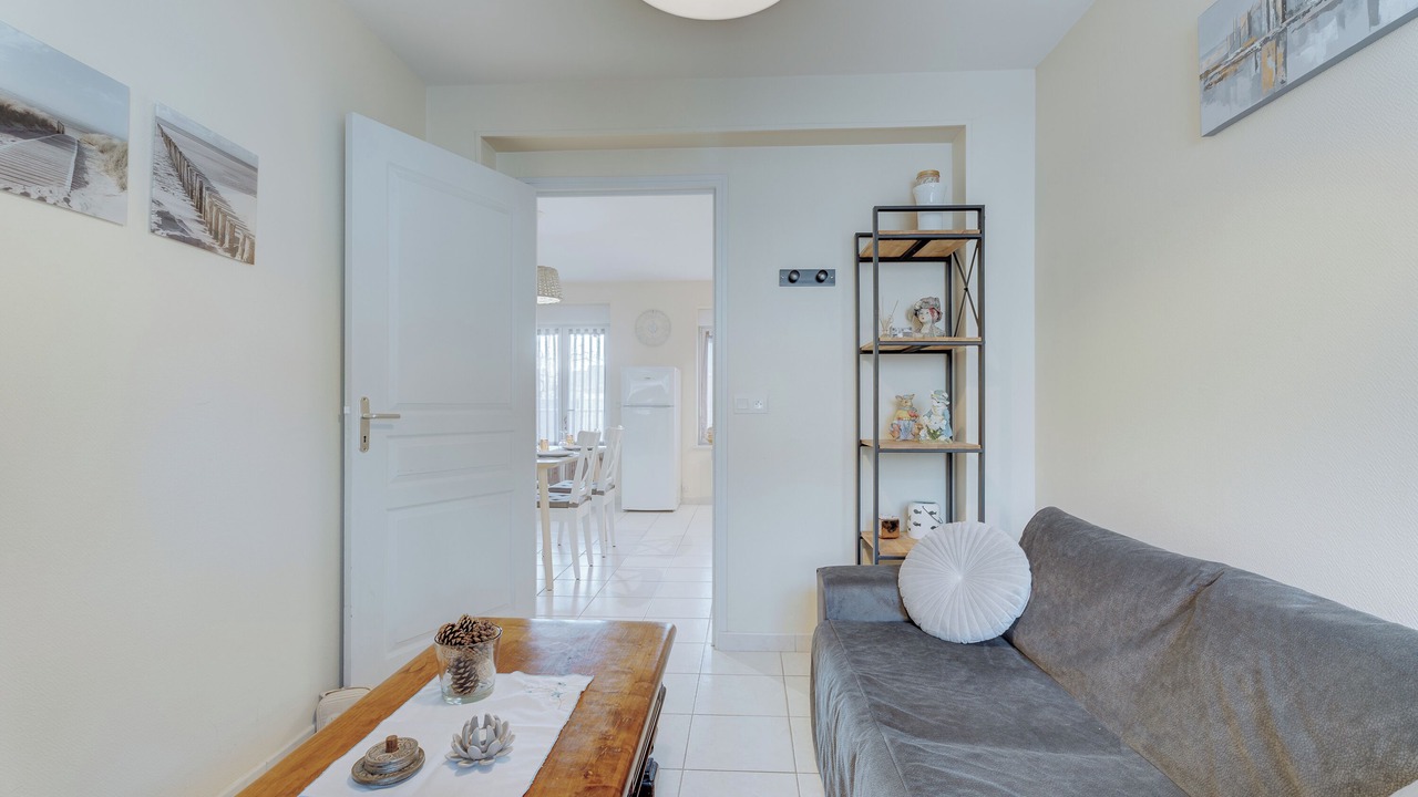 Photo of Livingroom in Saint-Benoit-des-Ondes