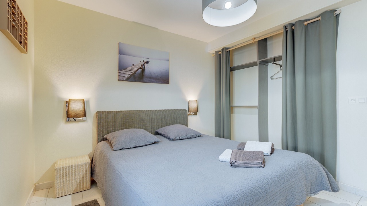Photo of Bedroom in Saint-Benoit-des-Ondes