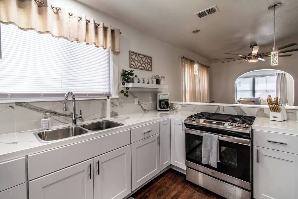 Photo of Others in Del Mar