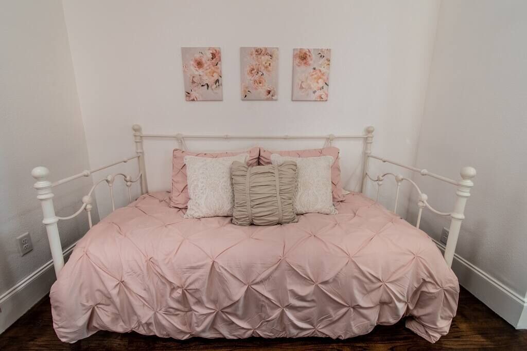 Photo of Bedroom in Del Mar