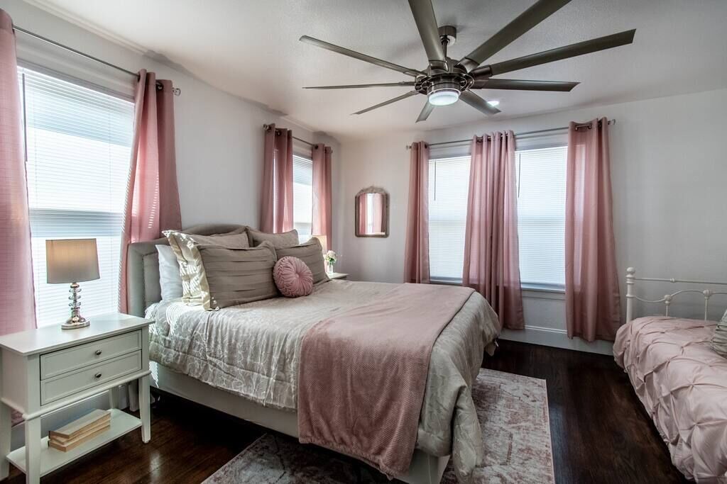 Photo of Bedroom in Del Mar