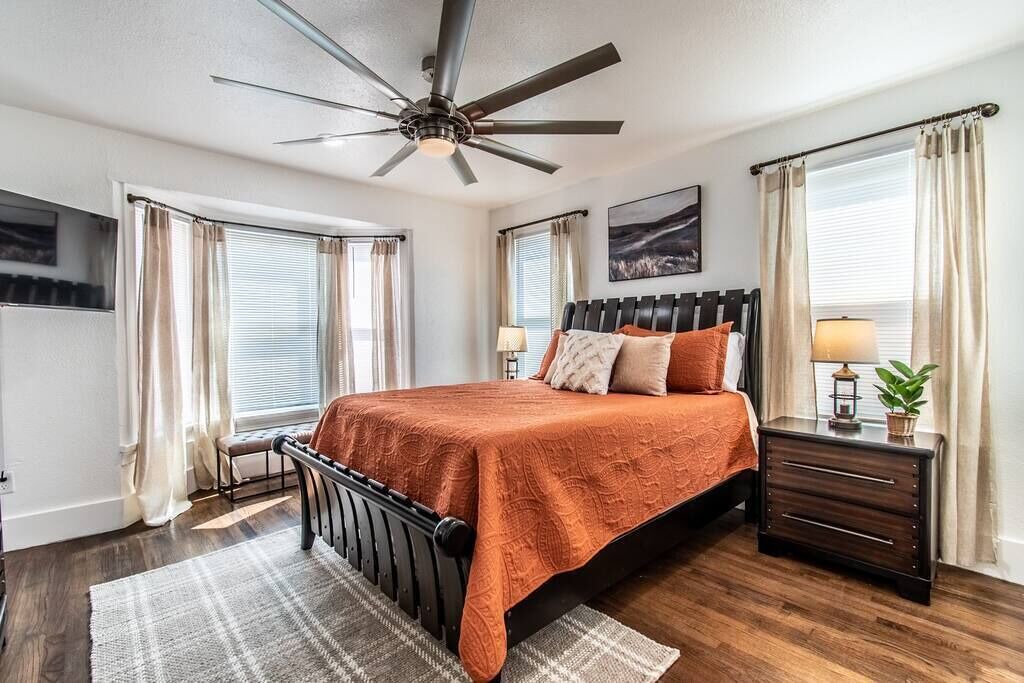 Photo of Bedroom in Del Mar