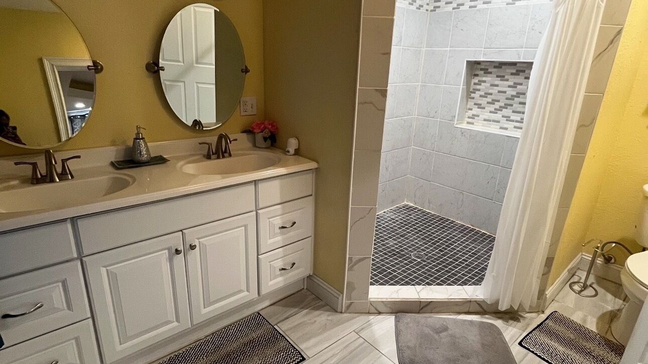 Photo of Bathroom in Connellsville