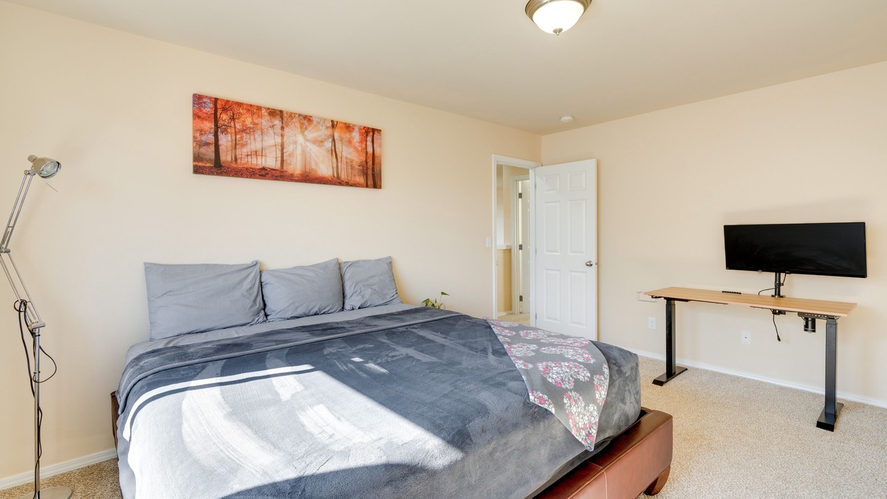 Photo of Bedroom in North Creek