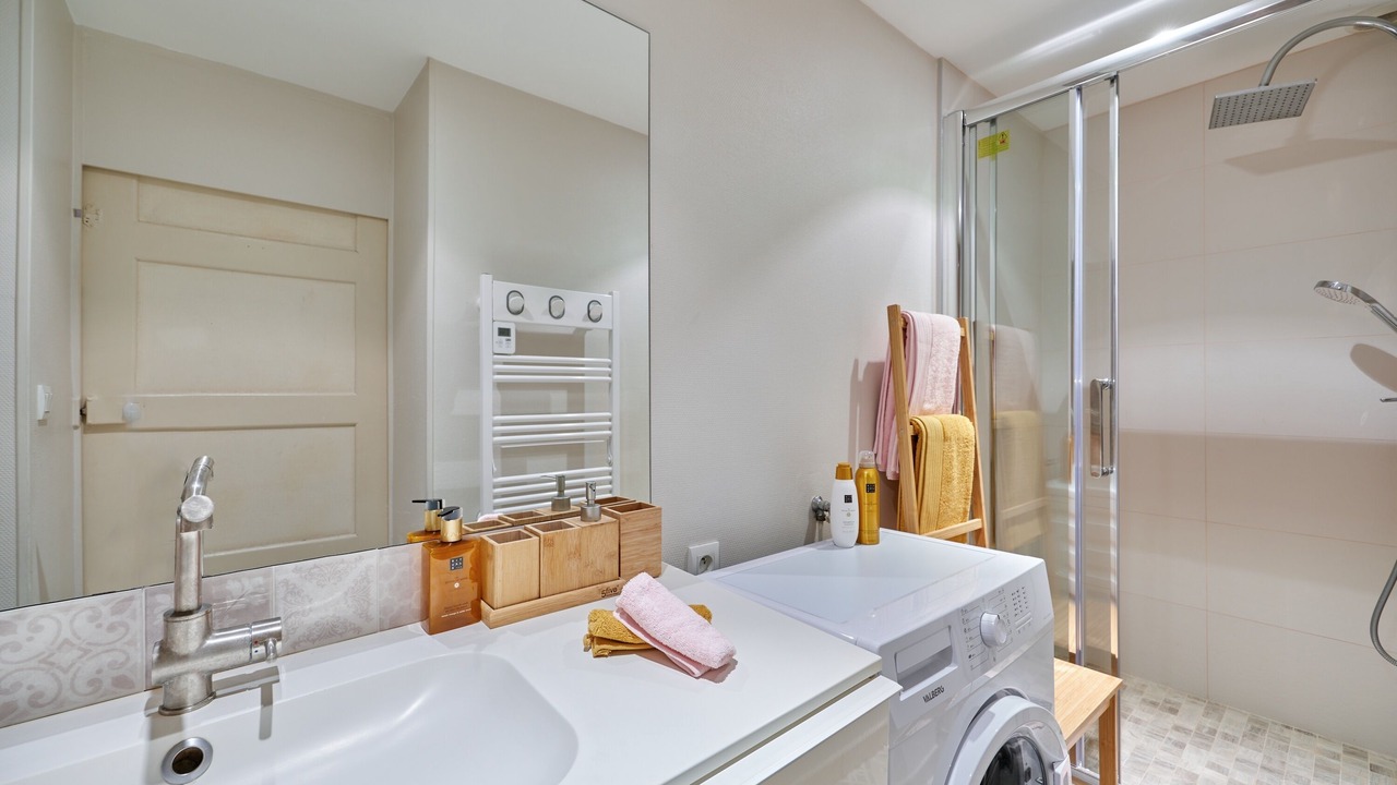 Photo of Bathroom in Trouville-sur-Mer