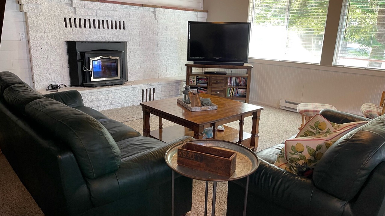 Photo of Livingroom in Packwood