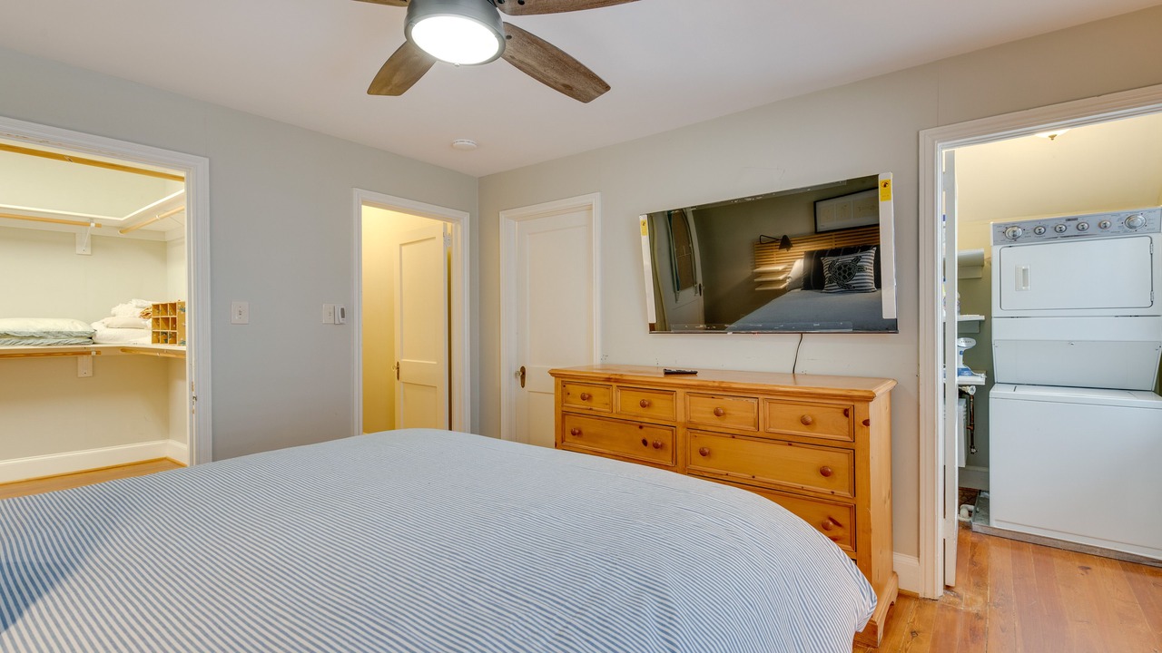 Photo of Bedroom in Norcross
