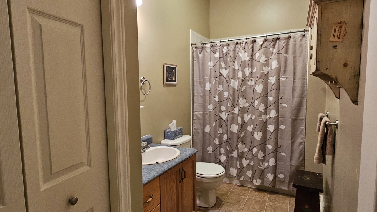 Photo of Bathroom in Eastern Passage