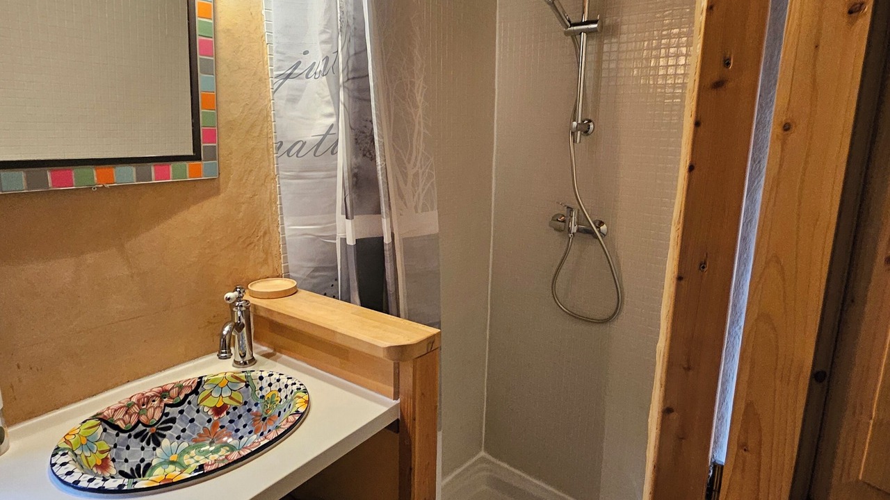 Photo of Bathroom in Labastide-de-Virac