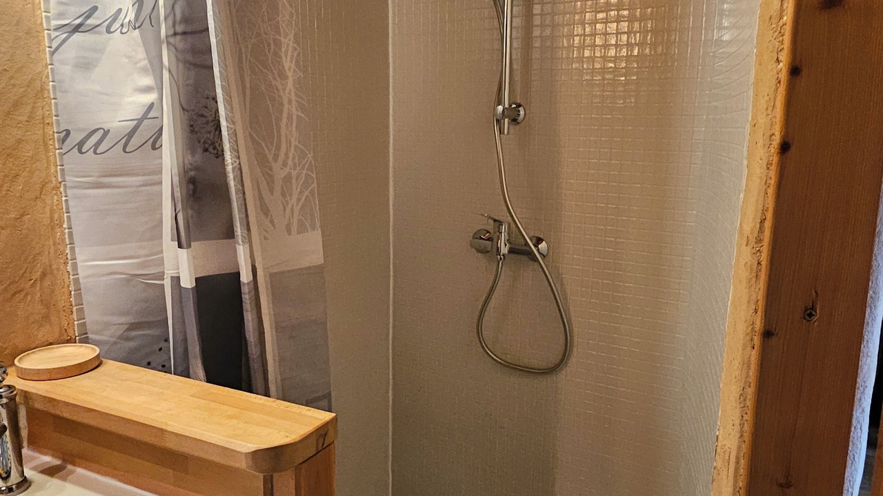 Photo of Bathroom in Labastide-de-Virac