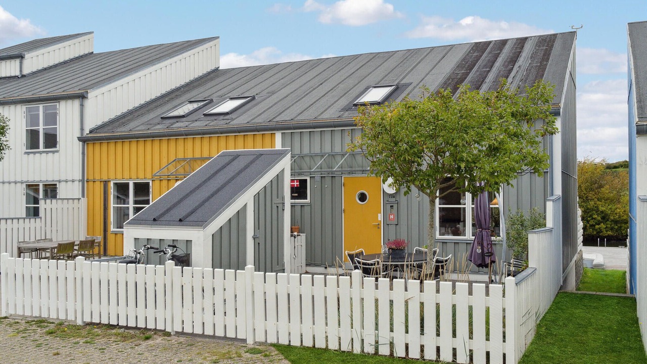 Photo of Others in Øer Strand