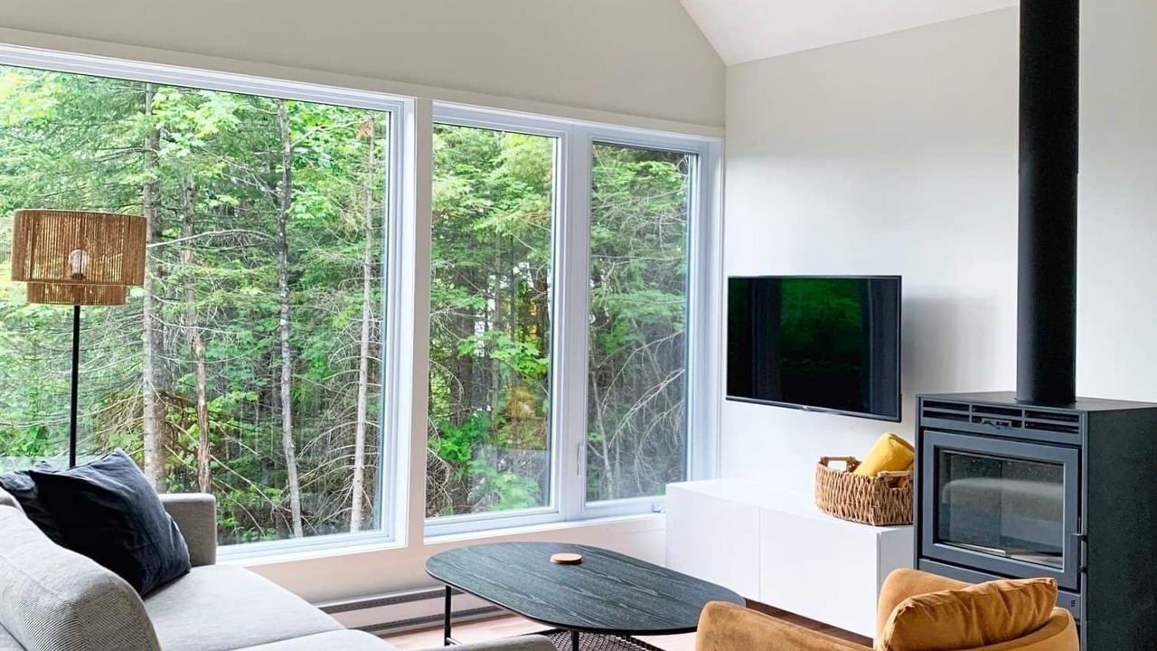 Photo of Livingroom in St-Adolphe-d'Howard