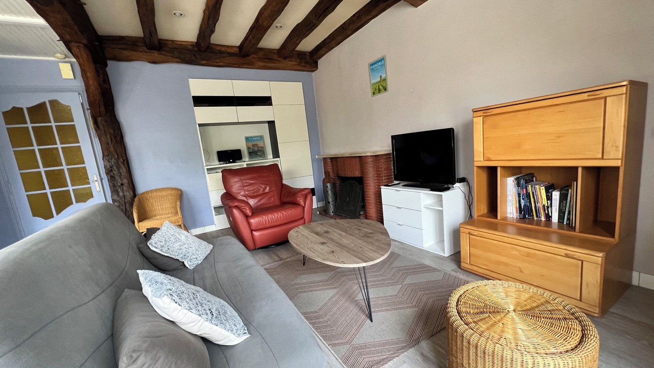 Photo of Livingroom in Saint-Crespin-sur-Moine