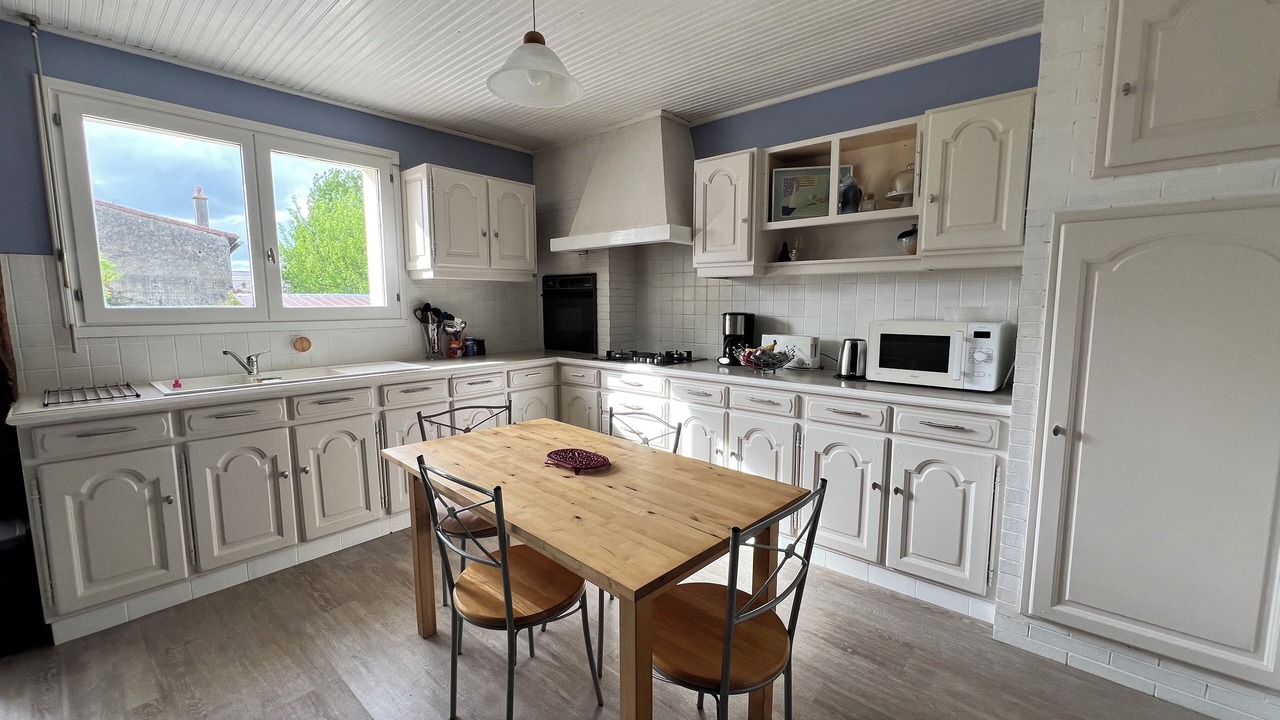Photo of Kitchen in Saint-Crespin-sur-Moine