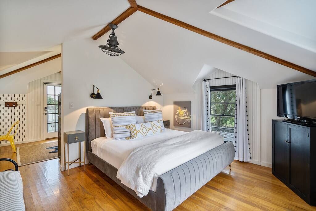 Photo of Bedroom in Stonewall