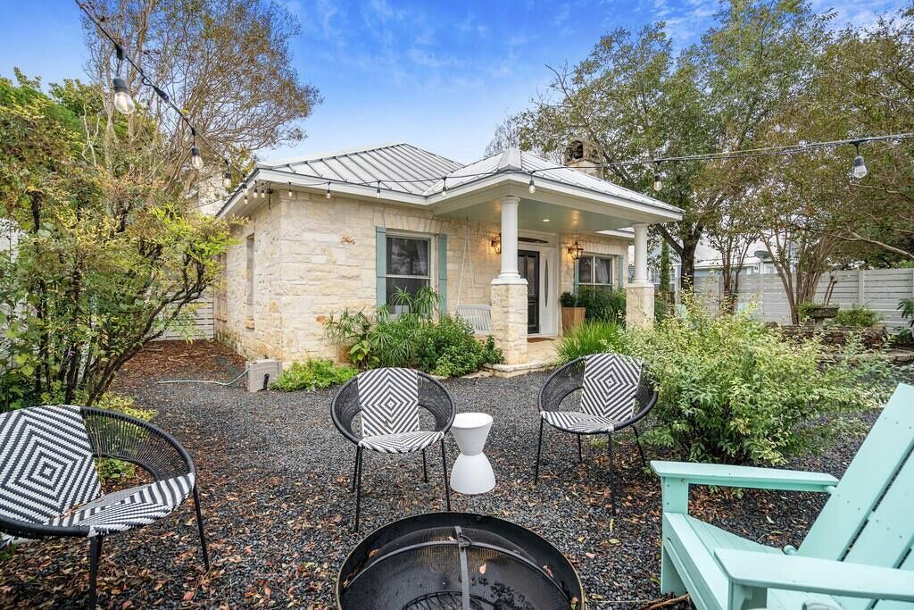 Photo of Patio Balcony in Stonewall