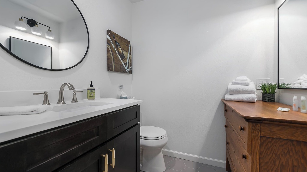 Photo of Bathroom in Stonewall