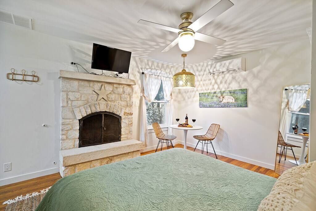 Photo of Bedroom in Stonewall