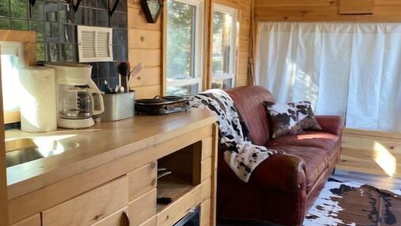 Photo of Livingroom in Woodridge