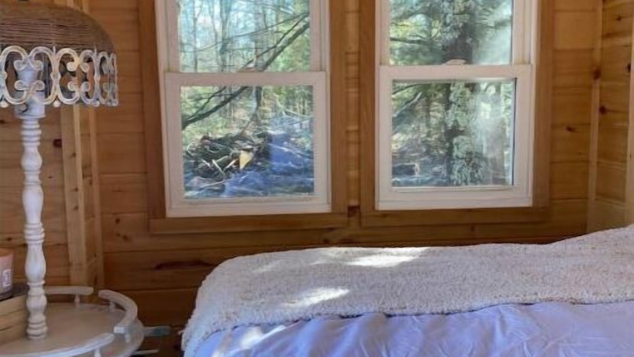 Photo of Bedroom in Woodridge