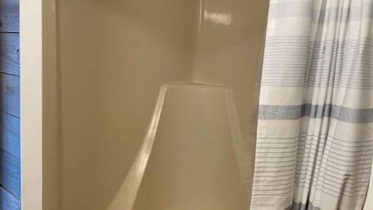 Photo of Bathroom in Woodridge