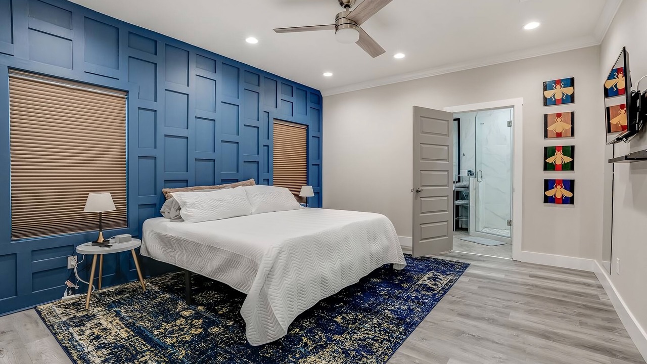 Photo of Bedroom in Five Points