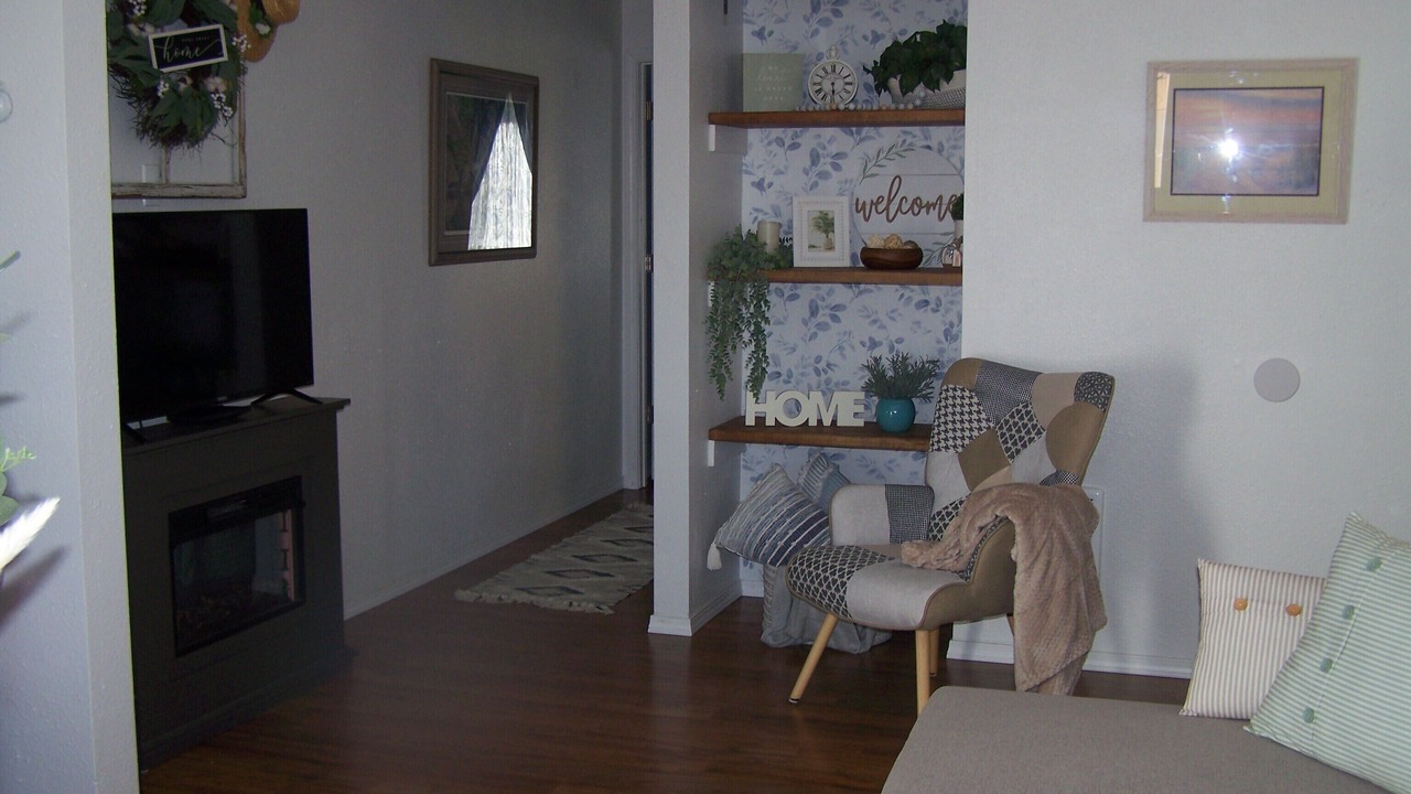 Photo of Livingroom in Elgin