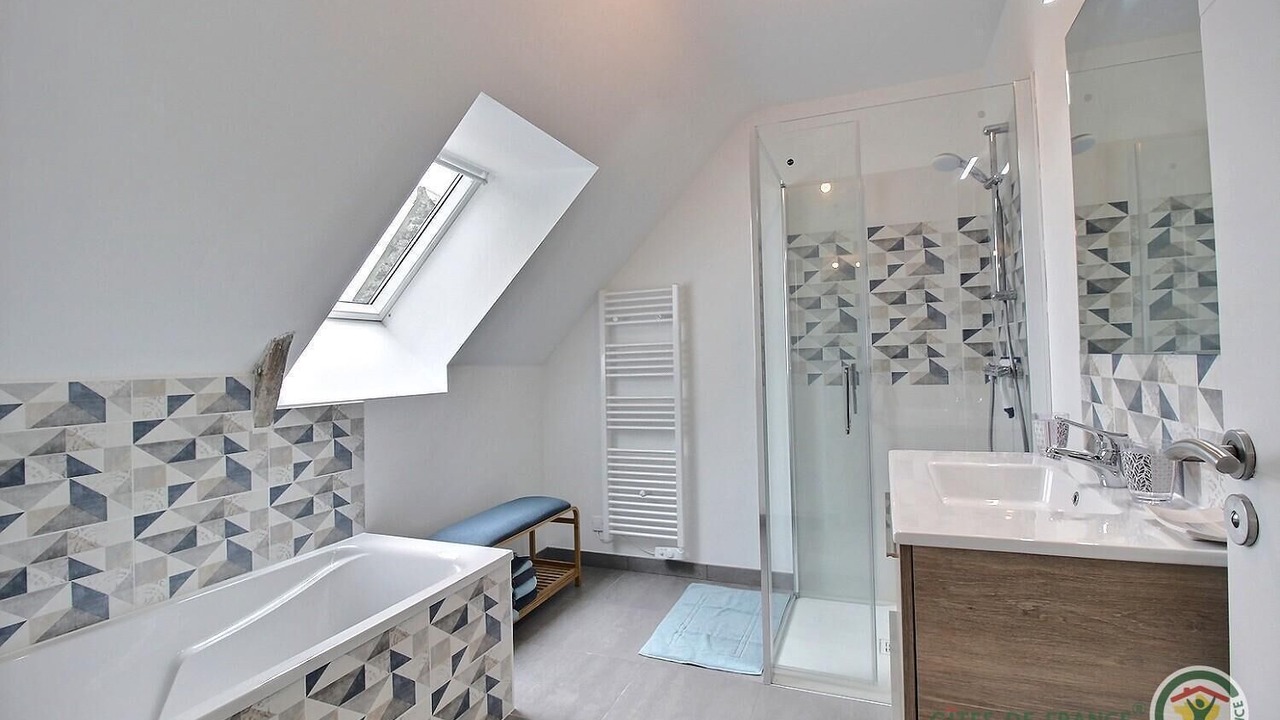 Photo of Bathroom in Merleac