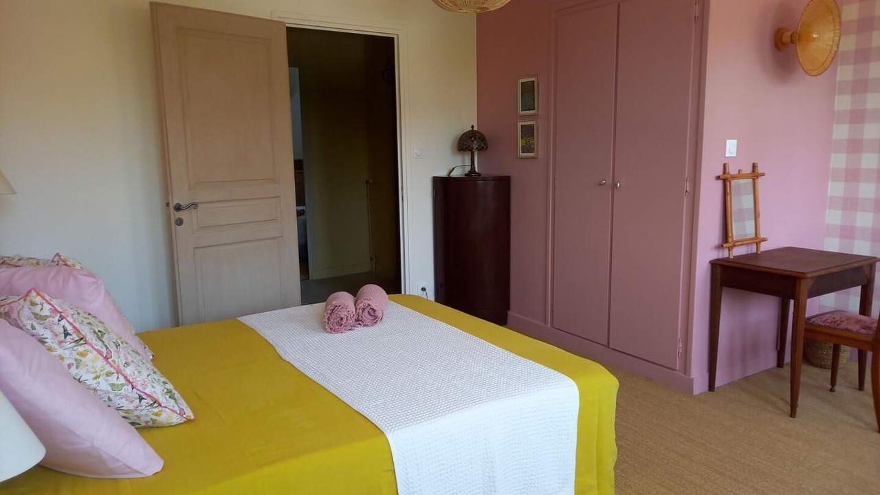 Photo of Others in Chanes