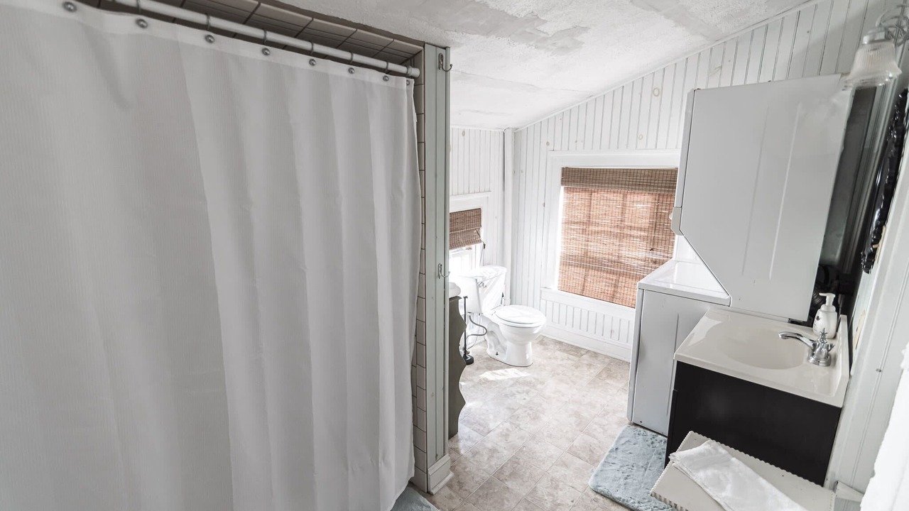 Photo of Bathroom in Bolivar