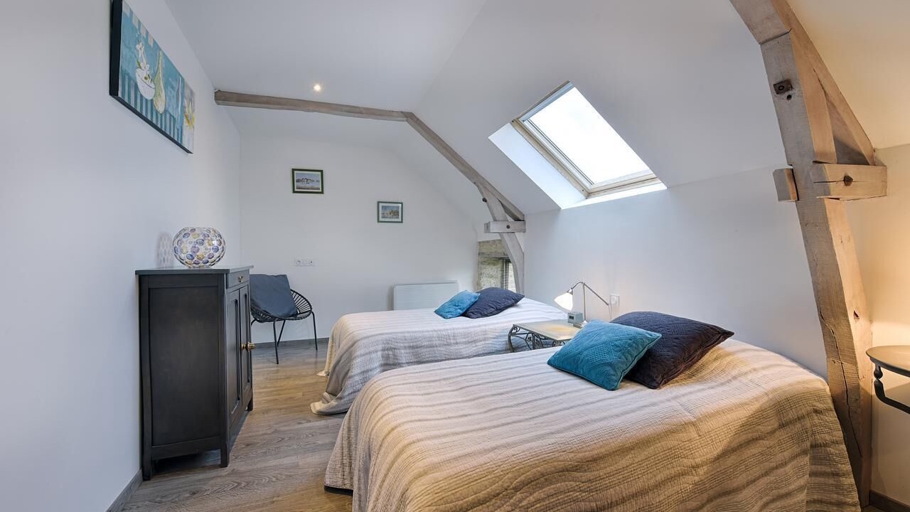 Photo of Bedroom in Saint-Wambert-des-Trois-Vallees