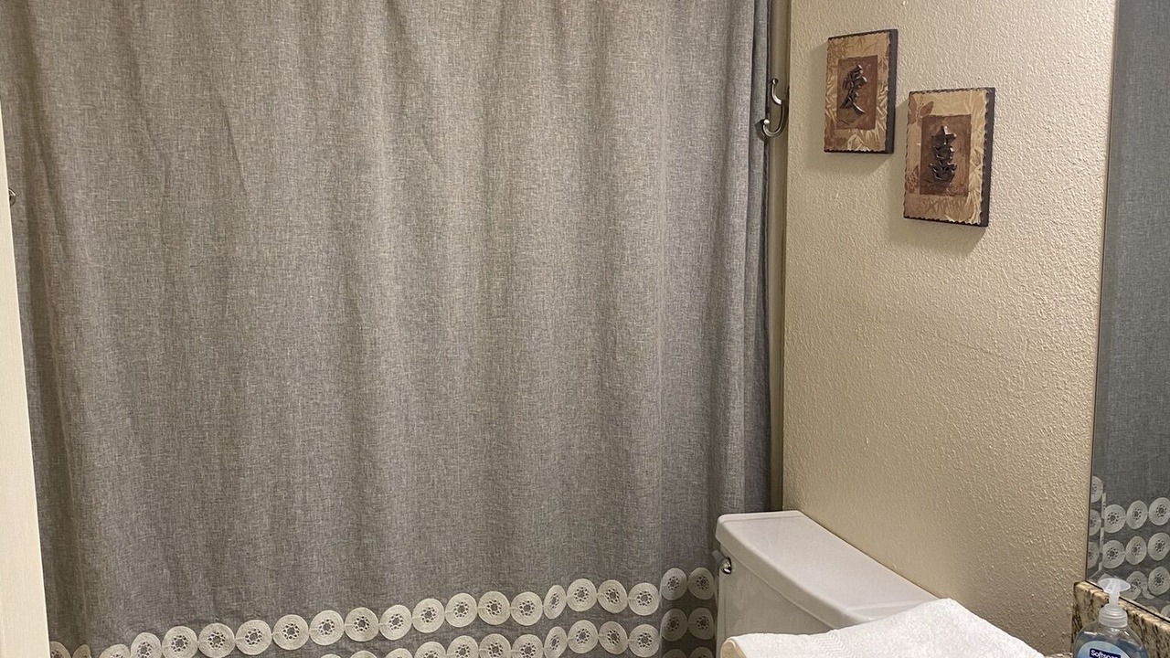 Photo of Bathroom in Bonanza
