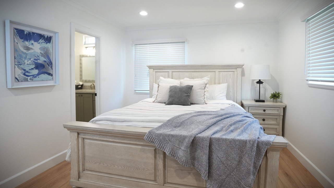 Photo of Bedroom in Orange
