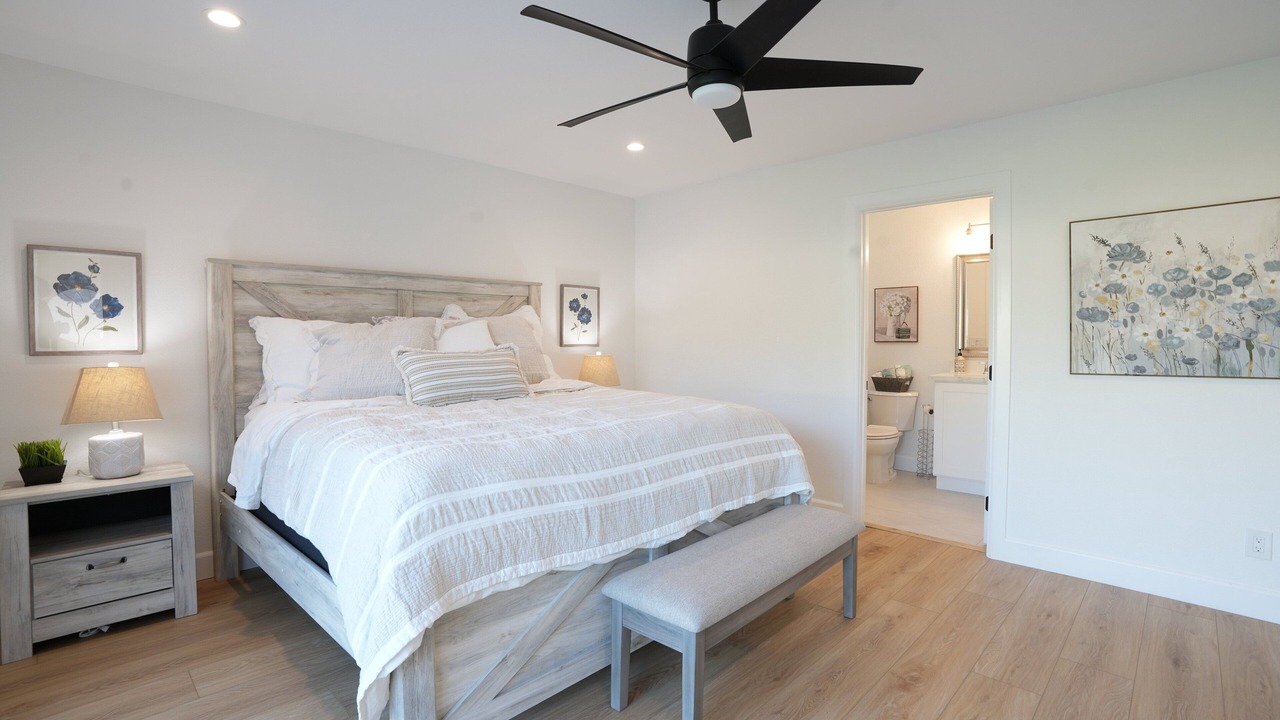 Photo of Bedroom in Orange