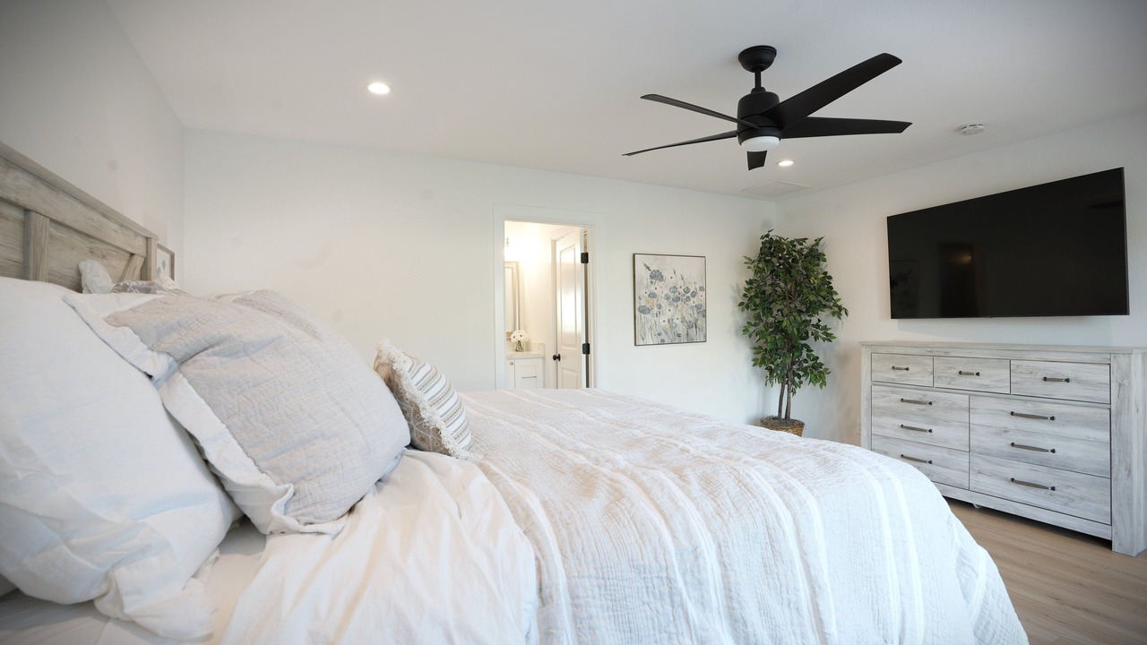 Photo of Bedroom in Orange