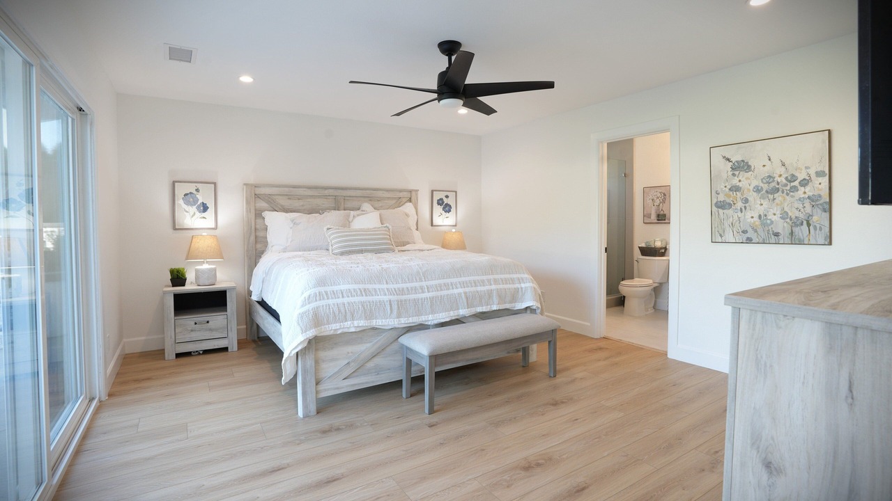 Photo of Bedroom in Orange