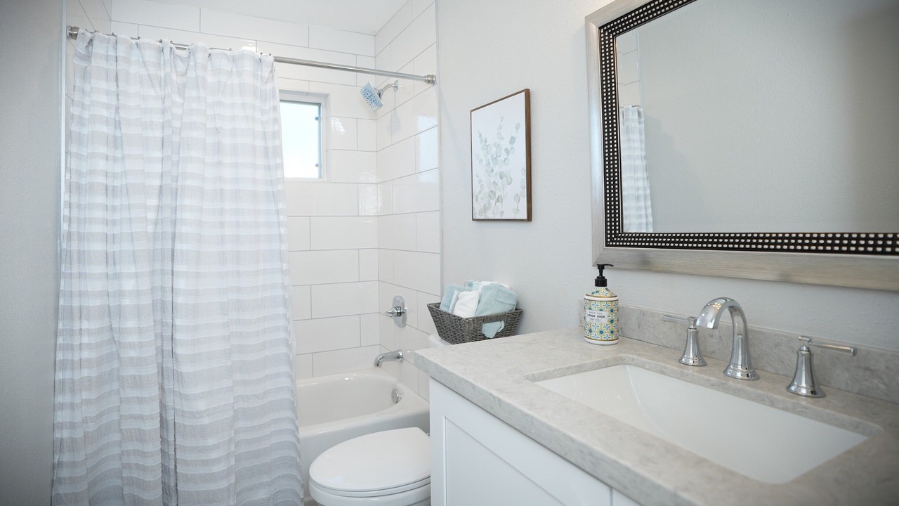 Photo of Bathroom in Orange