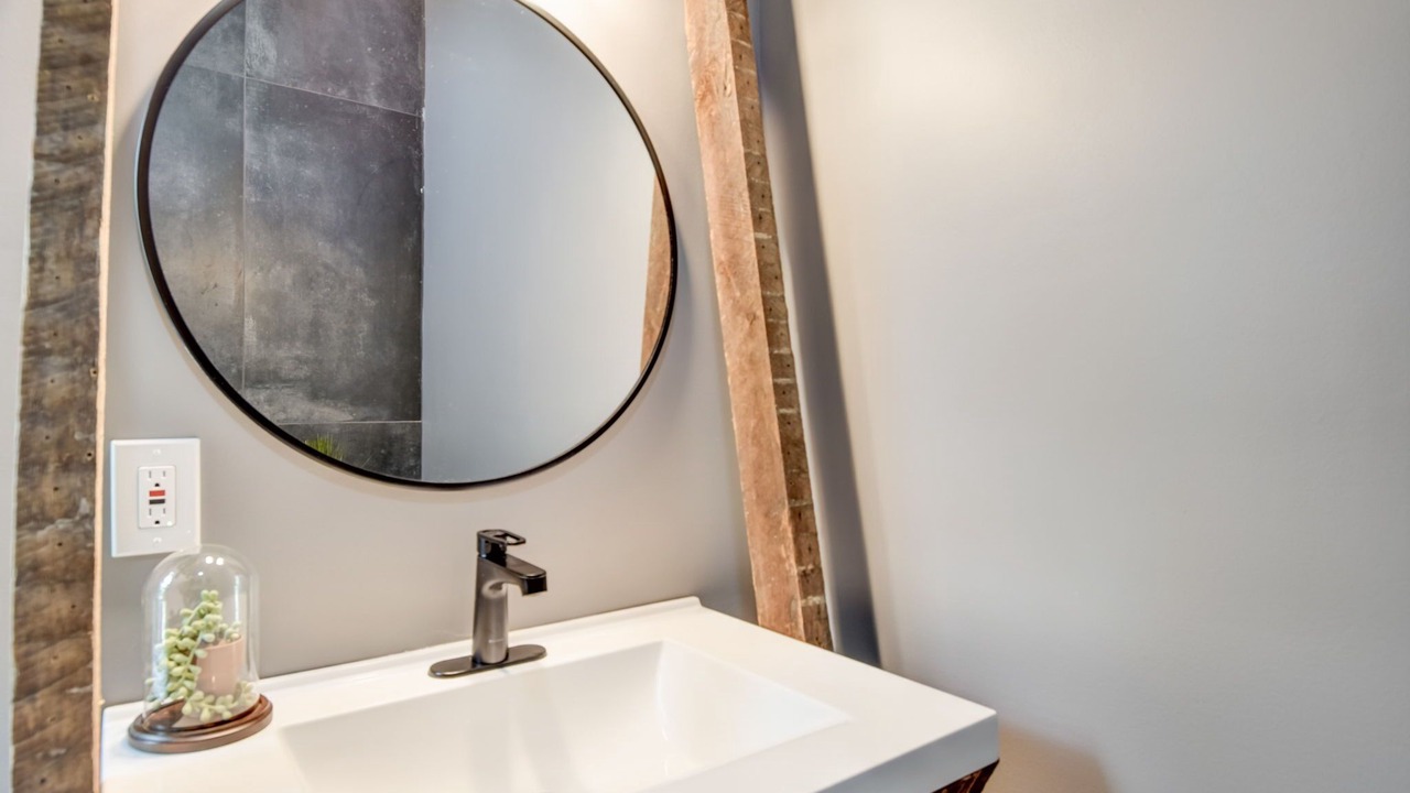 Photo of Bathroom in Fifth Ward
