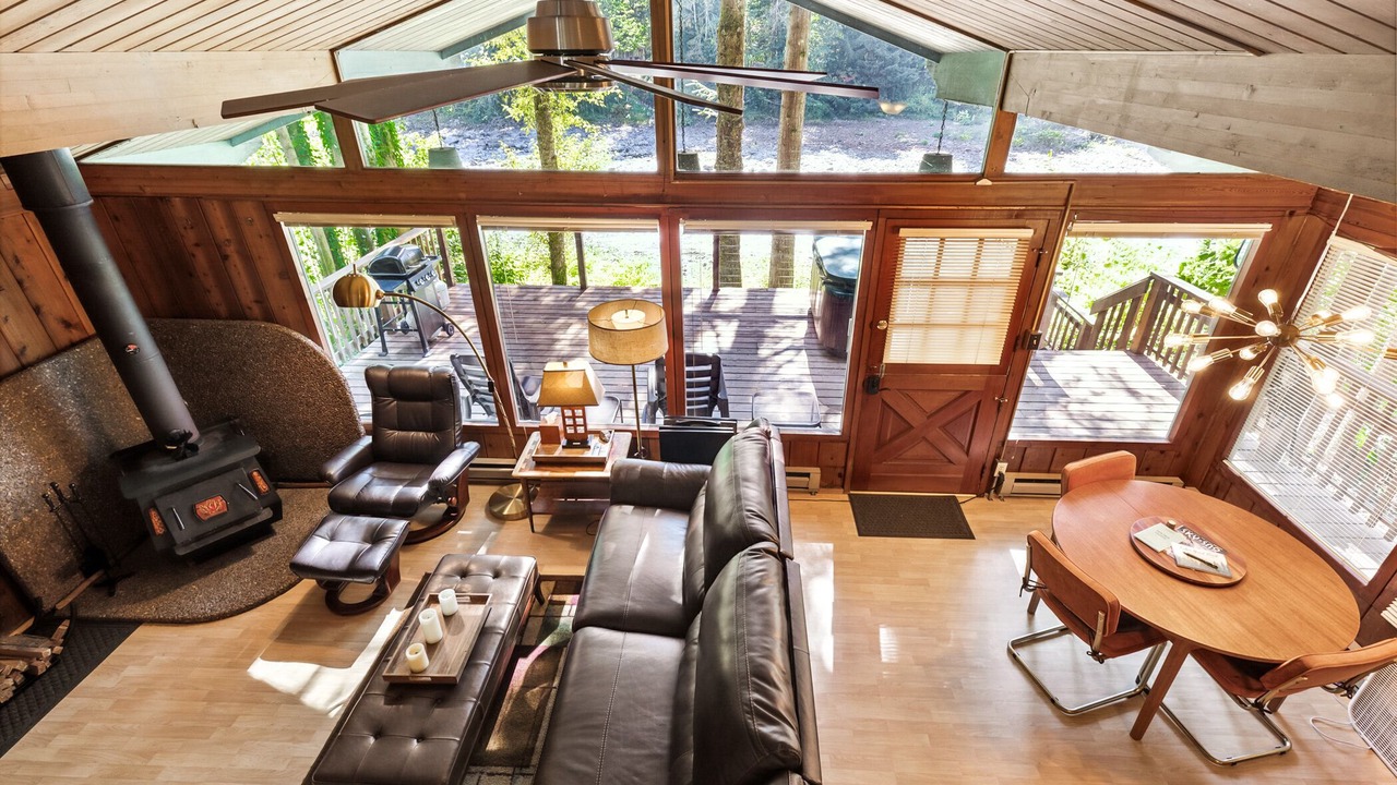 Photo of Others in Gold Bar