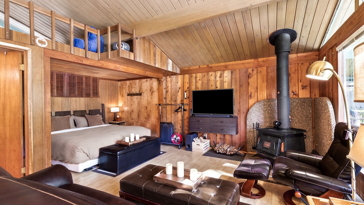 Photo of Bedroom in Gold Bar