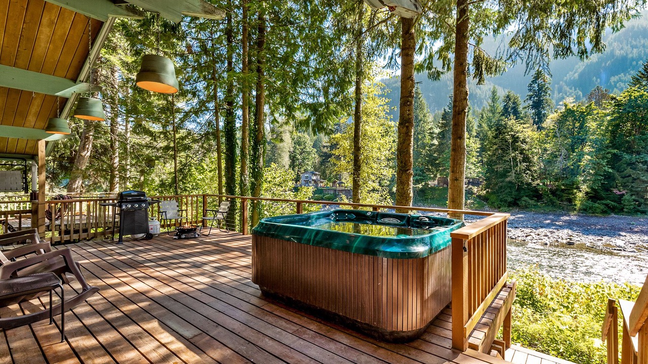 Photo of Others in Gold Bar