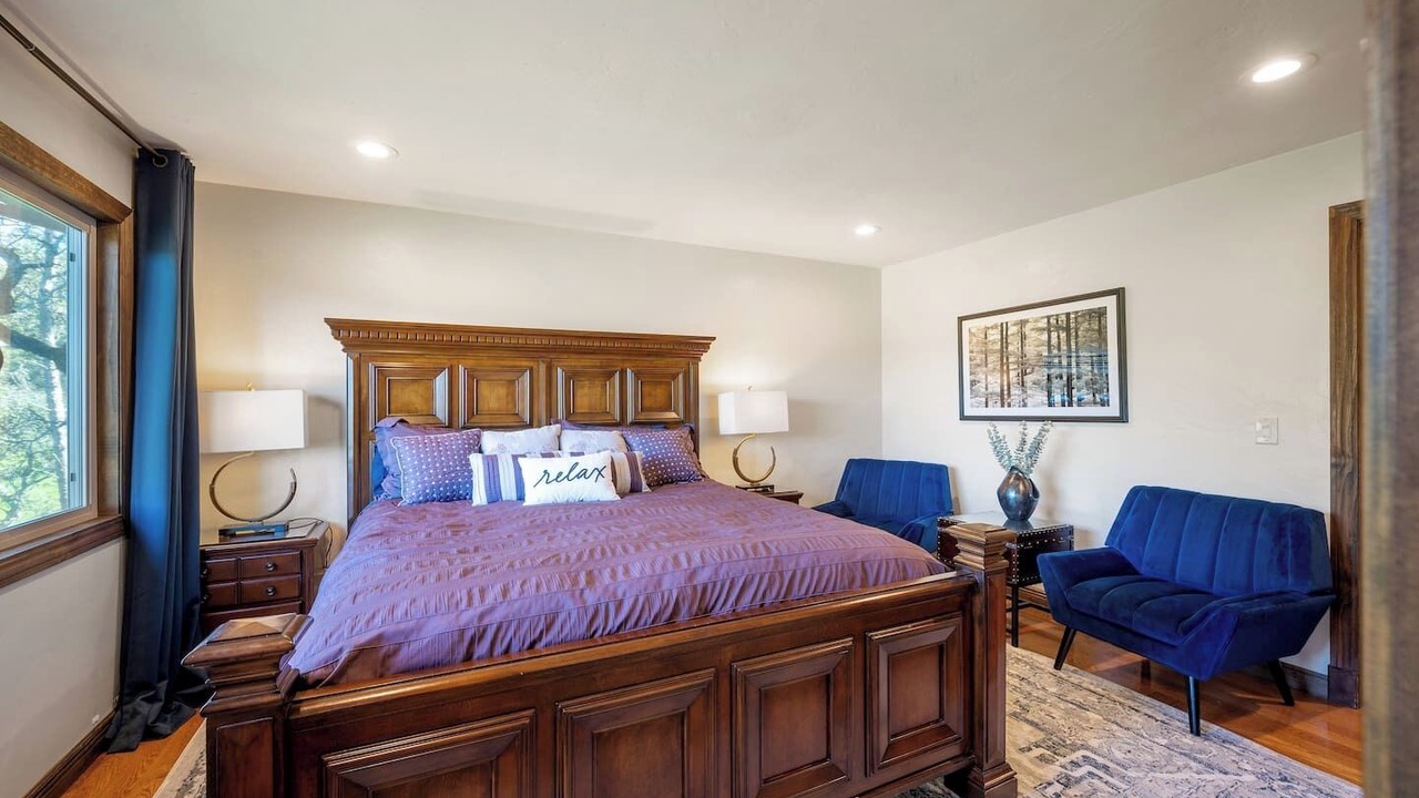 Photo of Bedroom in Larkfield-Wikiup