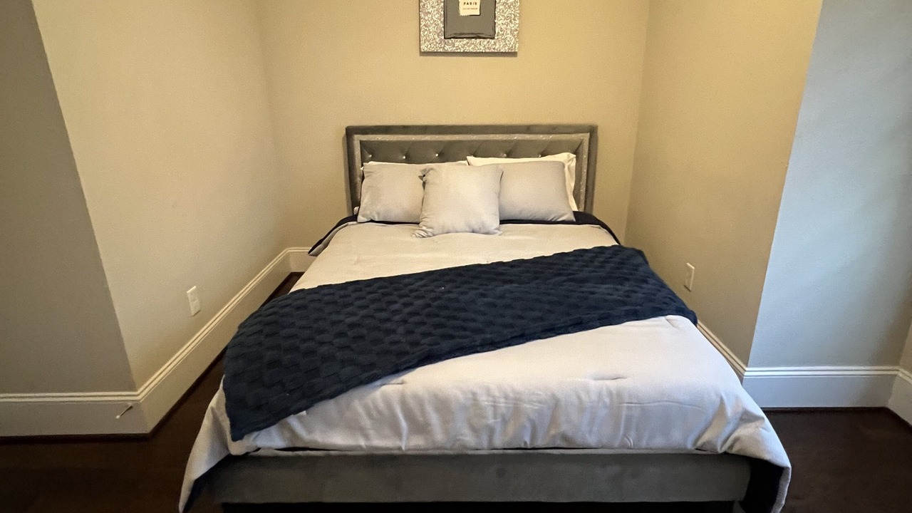 Photo of Bedroom in Memorial