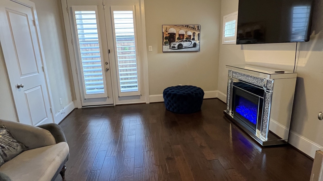 Photo of Livingroom in Memorial